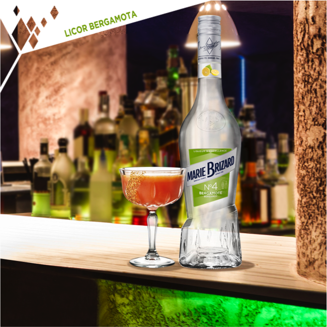 Descubre el #NUEVO Bergamota #MarieBrizard, un #licor que no dejará indiferente a nadie por su potencia tanto en boca como en nariz, con un toque de calvados que aportará ligeras notas cítricas a tu cóctel

#CocktailLovers #SeLicurioso #LIQUEURIOUS #DareToPair #Cítrico #Bergamot