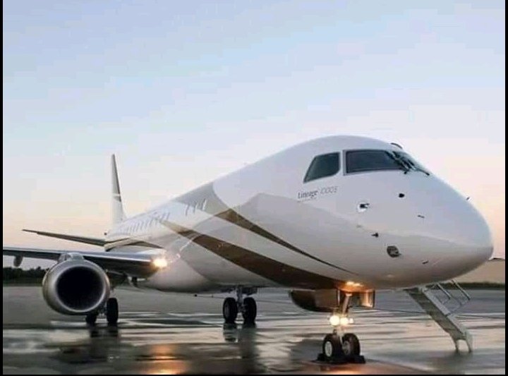 GregoryChifire's tweet photo. That's the $64m Gulf Stream Private Jet recently acquired for the President of Zambia. Expected date of arrival in Zambia, March 2019.Meanwhile the same Govt has scrapped off meal allowance for University Students. They were being paid $1.70 per day. Does our govt really care? https://t.co/9HbJfEWs0y