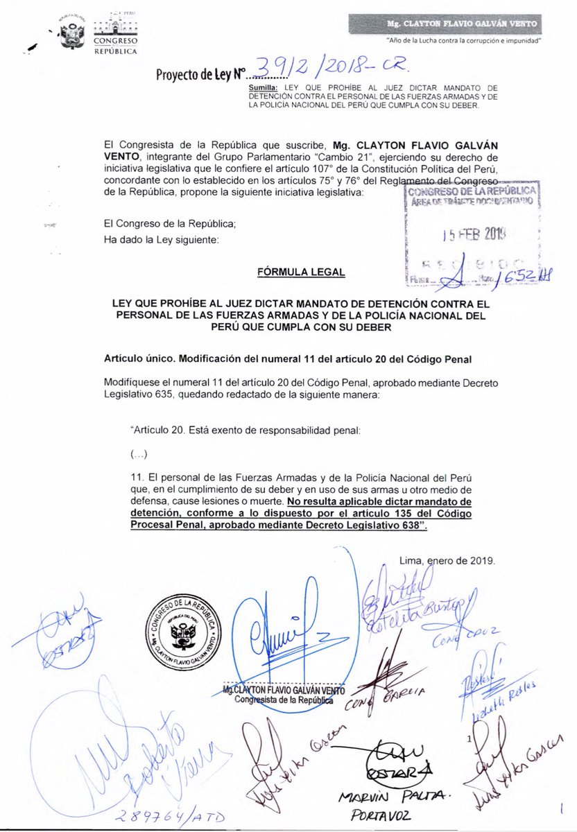 GalvanClayton's tweet photo. Urgente aprobar el PL 3912 para que no sigan pasando este tipo de acciones con nuestro personal de las FF.AA. y PNP. Es un absurdo leer “respaldo legal para nuestro policía”. Ojo, en CUMPLIMIENTO de su DEBER. https://t.co/dCDXiuaaIY