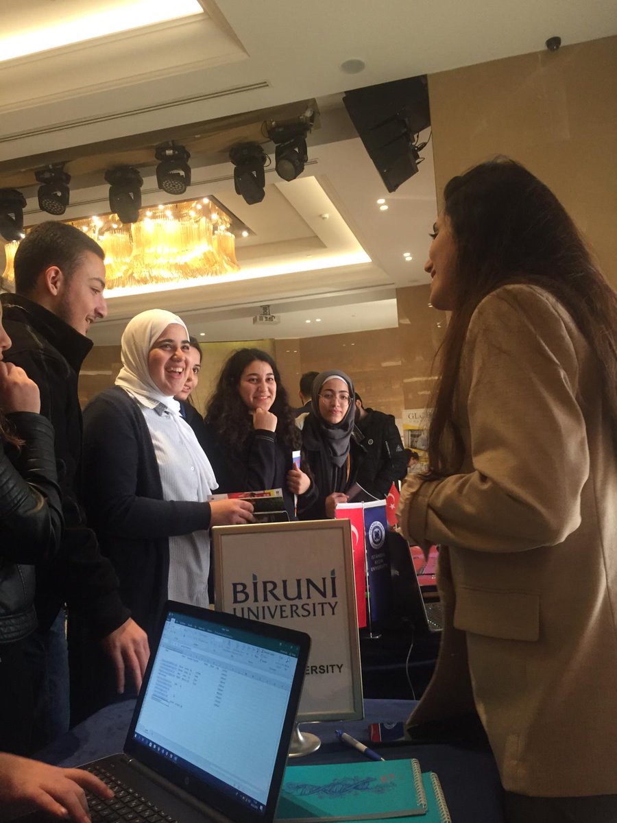 Biruniintoffice's tweet photo. Uluslararası İlişkiler Direktörlüğümüz Lübnan'daki liseli öğrencilere Biruni Üniversitesi'ni tanıttı ve sağlık alanındaki farkını anlattı. Özellikle sağlık alanına ilgi duyan öğrenciler Biruni Üniversitesi'ni tercih ettiler.
#Lübnan #Lebanon #Geleceğinedokun #Touchyourfuture https://t.co/RGeFJQ4dD8