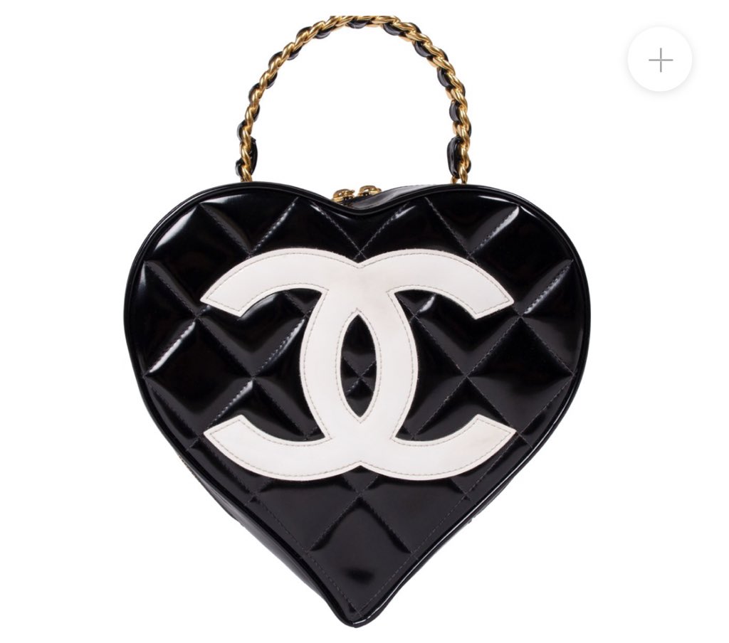 pixiejoanna's tweet photo. i never wanted a bag more https://t.co/izpfgm7nNE