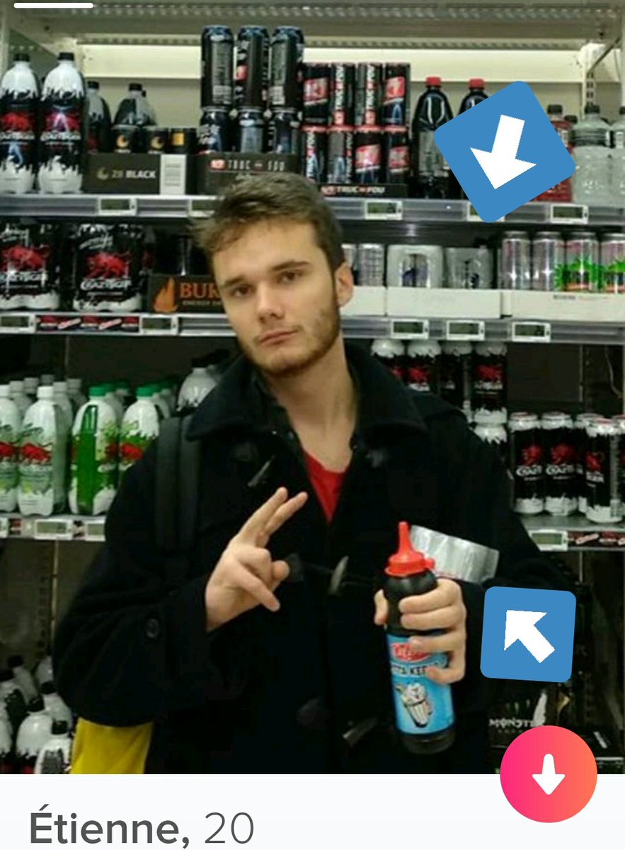 VTOofficiel's tweet photo. Vous pensez que j'aime le PSYCHIK pour rigoler mais j'en ai quand même sur ma première photo Tinder et même Macron n'y peut rien... https://t.co/nlZ3DJ8txN