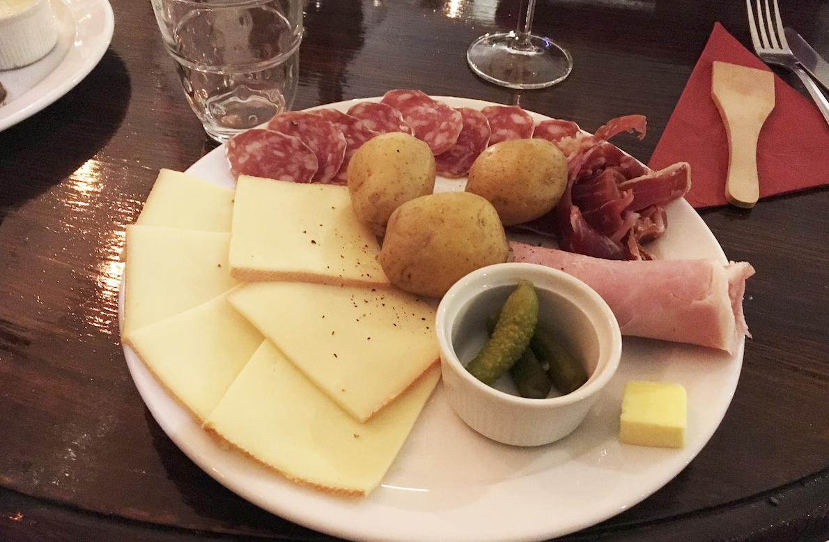 Have you visited <a href="/guinguette_uk/">La Guinguette Bristol 🇫🇷</a> yet? Jérôme, Roxane and Ophélie offer traditional, delicious French dishes and some of the best wine we've had in ages. Read the review here now! ow.ly/C0q730nPXq1 #Bristol #French #Food #Review