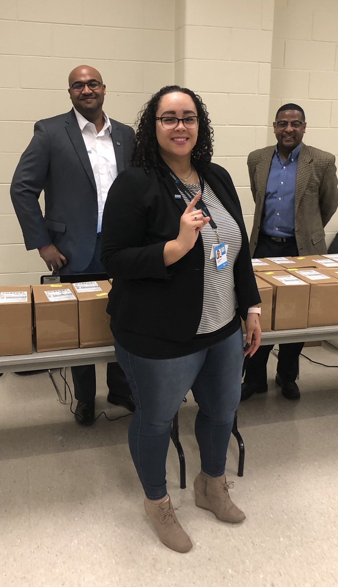 Day two of the National Guard deployment! #PaintCentralBlue <a href="/shawnglinski/">Shawn Glinski</a> @OliviaLeGLM <a href="/Samer_Kawash/">Samer Kawash</a> <a href="/burt624/">GBurtGLM</a>