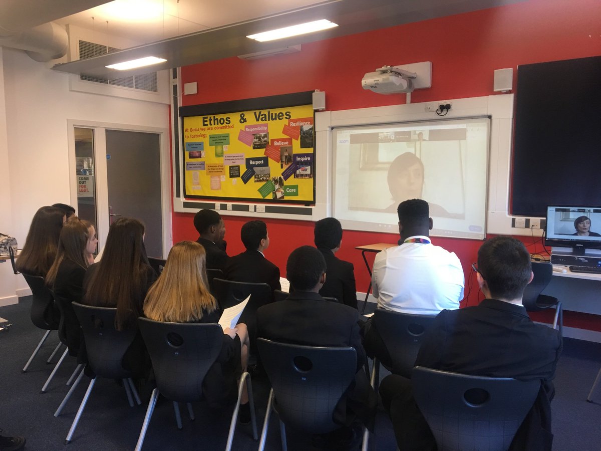 OAMC_Global's tweet photo. Another @PoliticsProject digital surgery with Cllr Tanya Butch this afternoon @OasisMediaCity  #startingpowerfulconversations https://t.co/2DkQzdpB7s