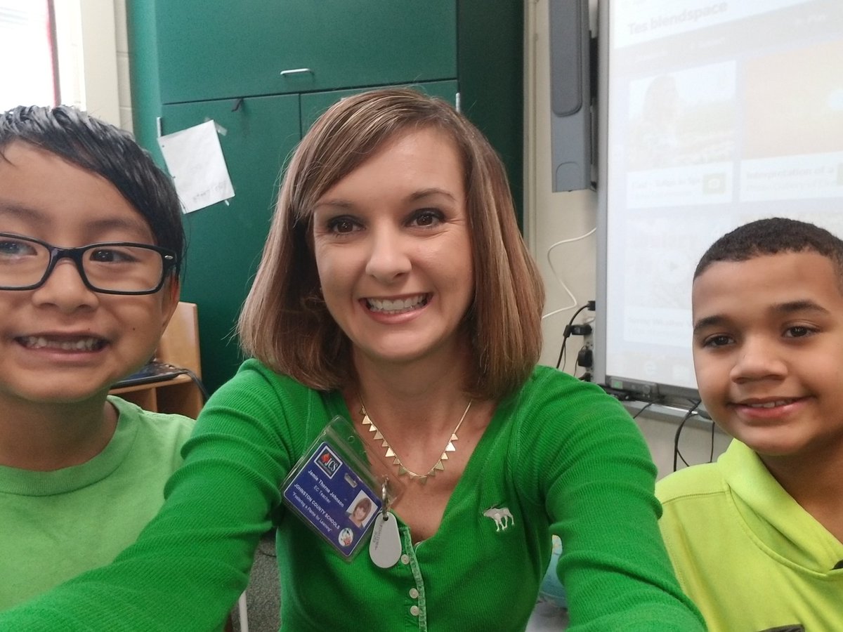 PLEHappyHornets's tweet photo. Read Across America-Day 2-Wear Green
#happybirthdaydrseuss 
@PineLevelES https://t.co/7b0kxphR9w