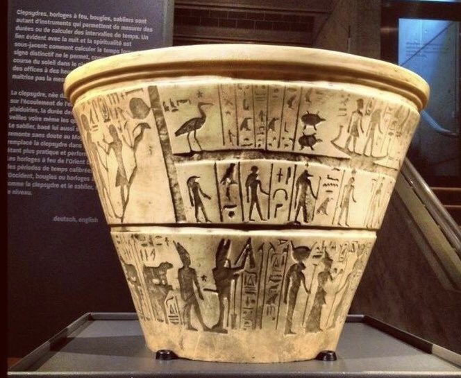 megiptu's tweet photo. La Clepsidra de Karnak es el reloj de agua más antiguo que existe. Es del antiguo Egipto, alrededor del 1400 a.C.
Fuente: Antiguo Egipto Tierra de Faraones. https://t.co/qy7baoks2J