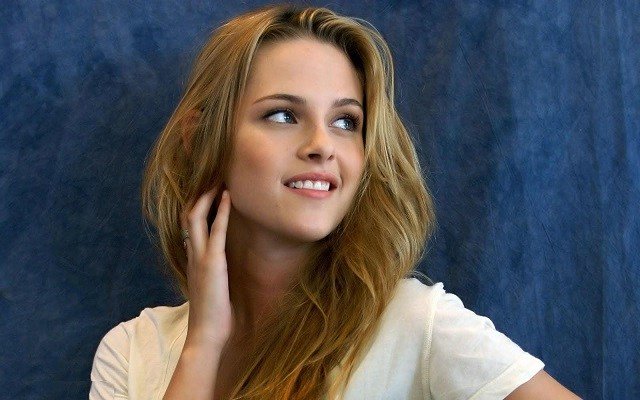 February 26: Happy Birthday Teresa Palmer  