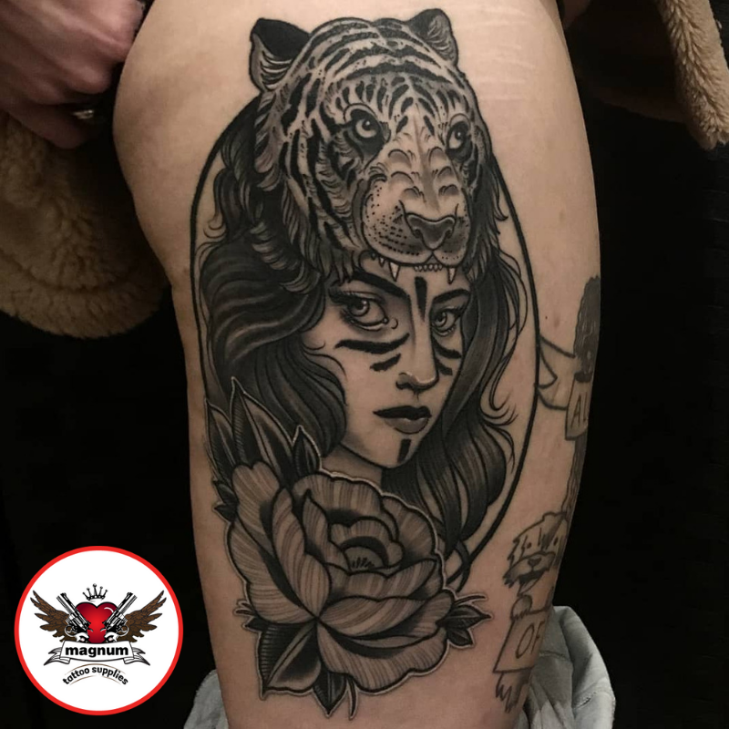 MagnumTattoo's tweet photo. Dope piece from Josh Hurrell with #magnumtattoosupplies ๐๐ฅ
#blackandgrey #uktta #monotraditional #neotraditionaltattoo #tattooing #blackworkers #darkartists #dotwork #gypsyhead #Woman #uktattoos
https://t.co/i4LepjpOXv https://t.co/RG8TaH0OJP