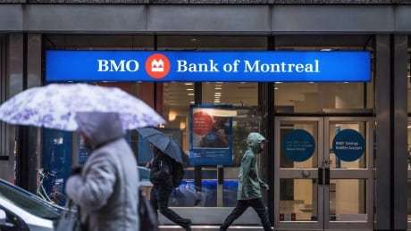 BMO profit rises to $1.5B cbc.ca/news/business/…