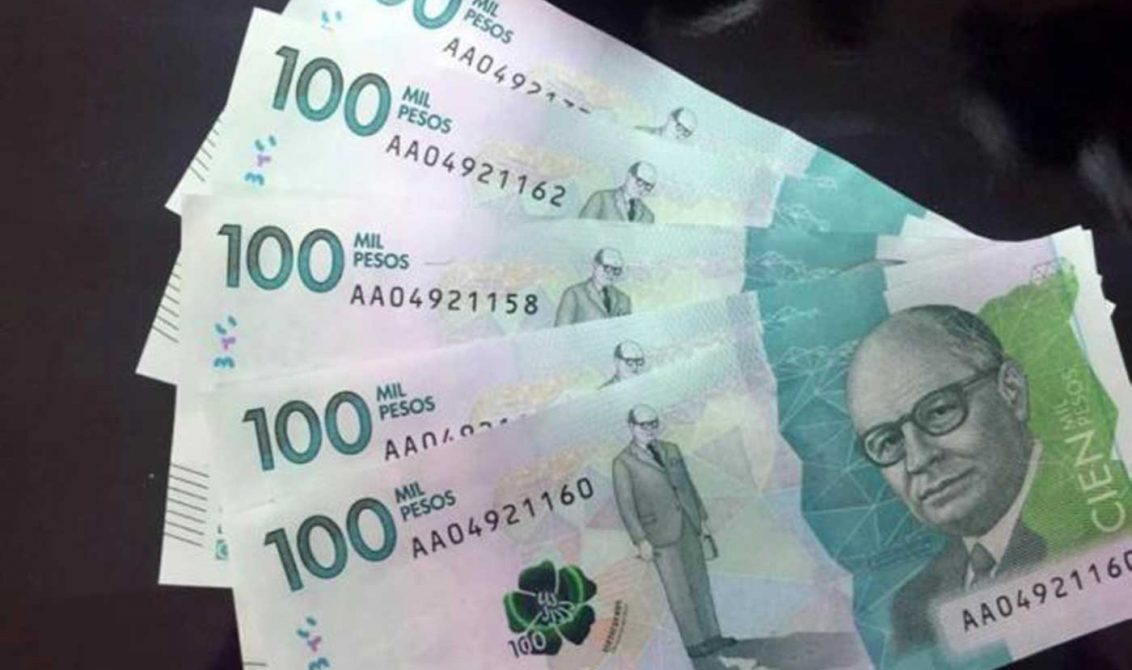 Portafolioco's tweet photo. Política fiscal volvió a ser el tema más relevante al invertir https://t.co/bmUC5mq91r https://t.co/lrfZXIrXur