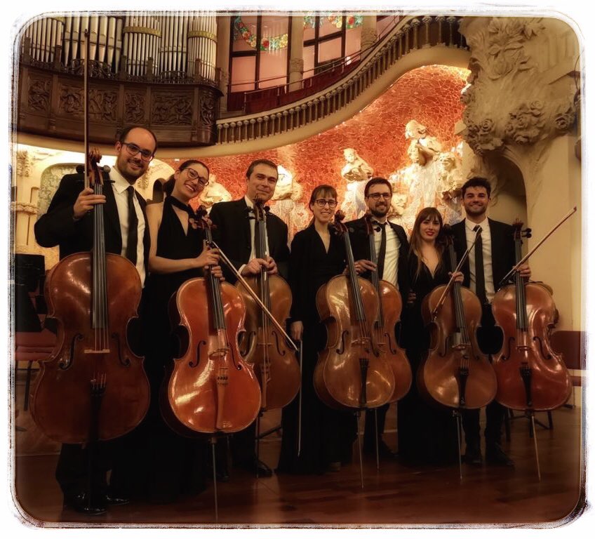 ferranbardolet's tweet photo. Gran setmana amb @orquestraOCM i l’espectacular @clarajumikang  sota la batuta de @TomasGrauC  i amb uns companys inmillorables #sibelius #dvorak @palaumusicacat  #orchestra #principalcellist #greatsection #musiclive #ambtu #cellopower fotografia@bocabellapro https://t.co/MgpCeN8eoq