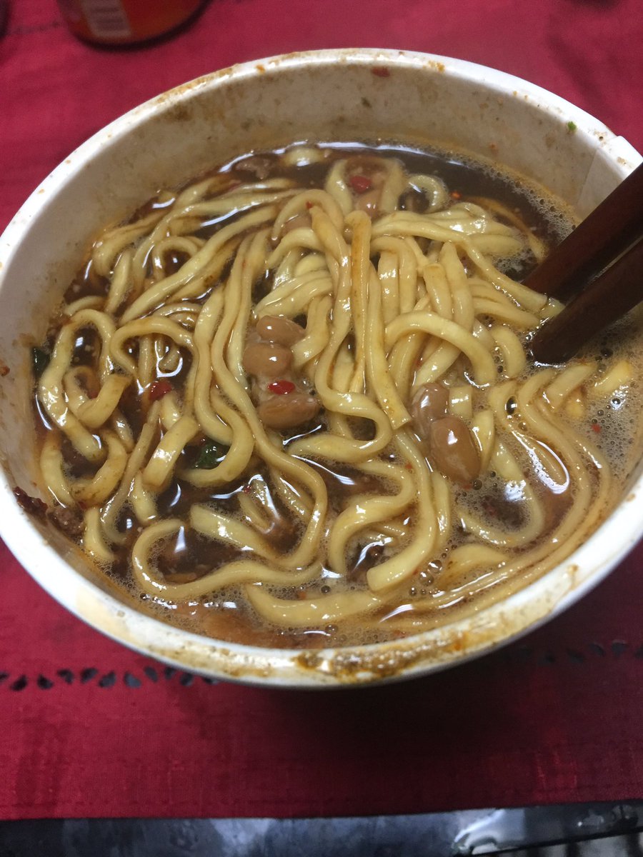 ちょーさん 夜中に食うカップ麺はうまい 納豆トッピング