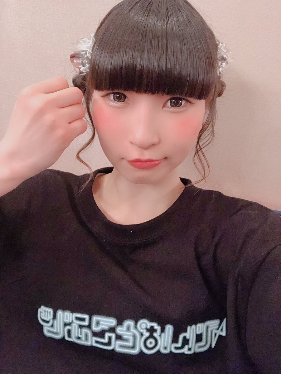 Uzivatel ピンキー 藤咲彩音 Na Twitteru 髪型も ヘアー あんまり写ってない でんぱとこぶし