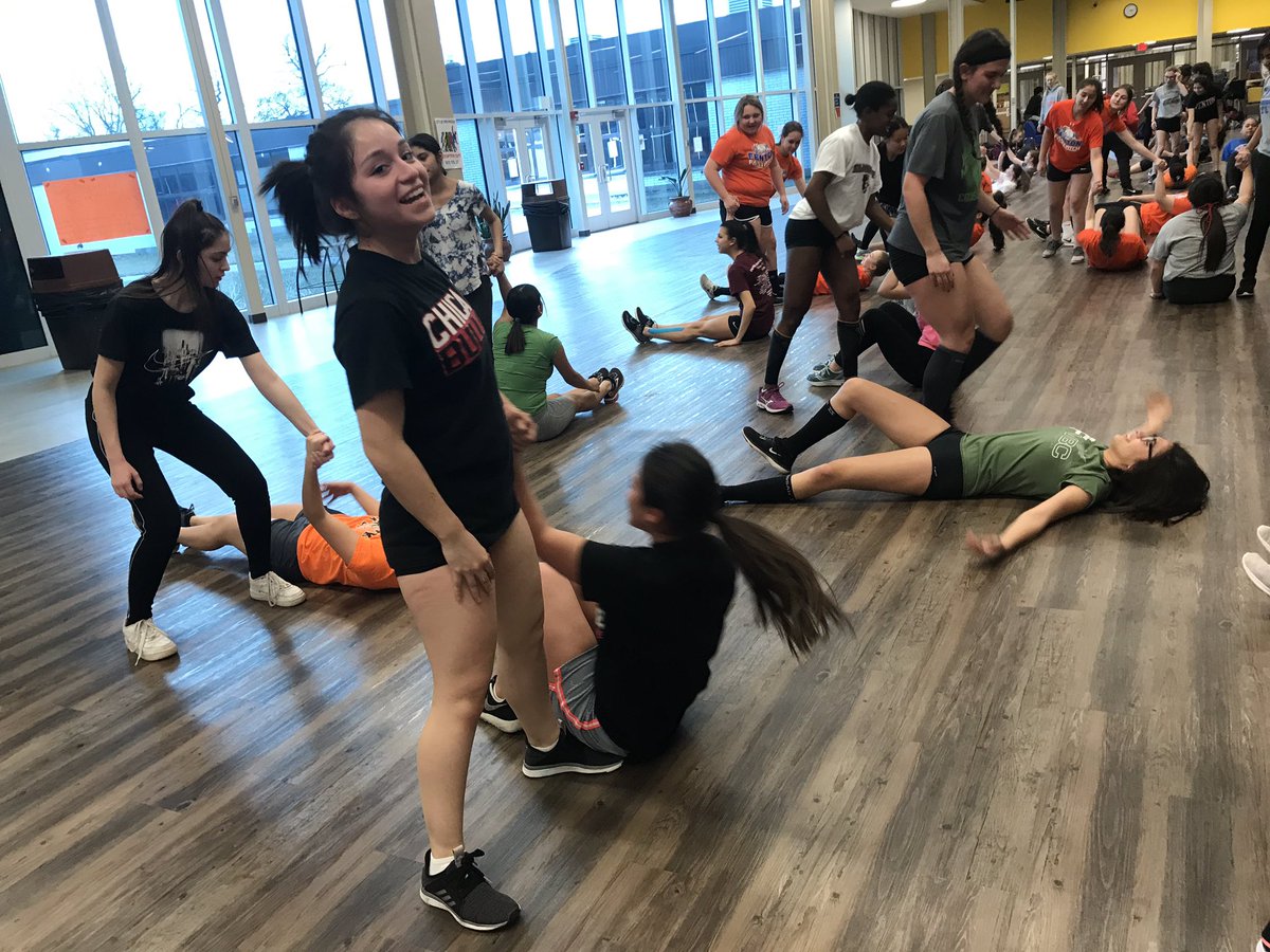 JSuPhys's tweet photo. XSport Fitness bringing Boot camp to Fenton.  #fhsfamilyfitness #BisonPride #xsportfitnesslombard https://t.co/pIwENf0nz1