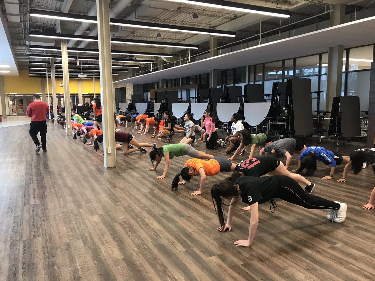 JSuPhys's tweet photo. XSport Fitness bringing Boot camp to Fenton.  #fhsfamilyfitness #BisonPride #xsportfitnesslombard https://t.co/pIwENf0nz1
