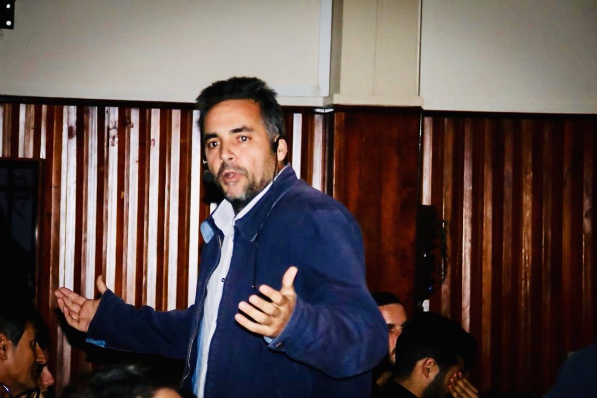 Co_talent_'s tweet image. David Hernández, licenciado en educación física y entrenador superior de baloncesto participó como ponente en el III seminario de enseñanzas deportivas y actividades físicas de Canarias con una charla titulada “Iniciación al baloncesto”
#Coaching #pnl #cotalent #baloncesto