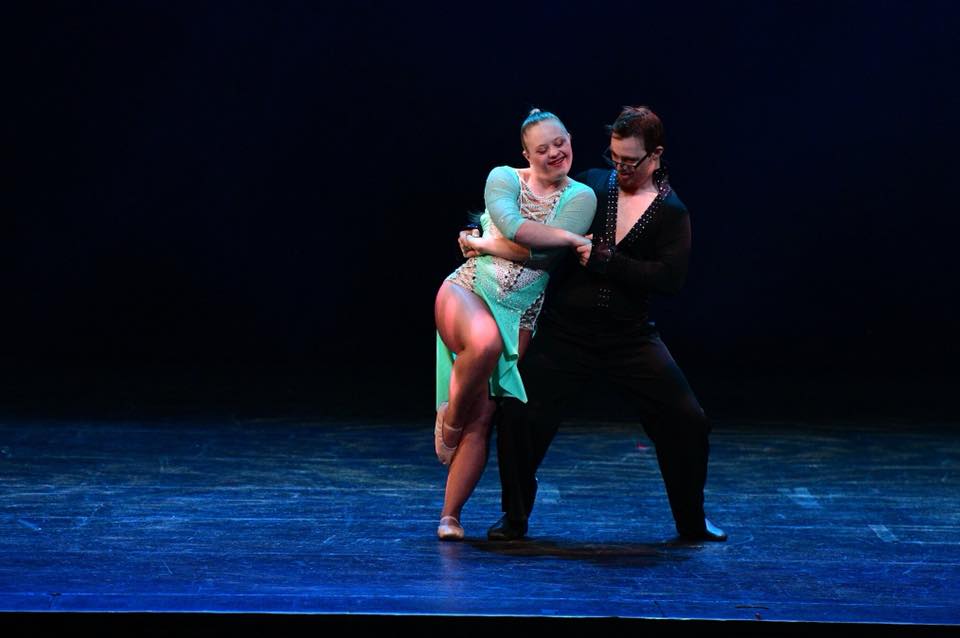 Perform_Ability's tweet photo. Have you seen our talented couple Kayla and James performing their Bachata routine? Watch out latin dancers!

https://t.co/7cRiMfEq4I

#inclusivedance #bachata #latindance #performability #disabilityawareness #disabilityadvocate #inclusion https://t.co/VYZDKYLpaM