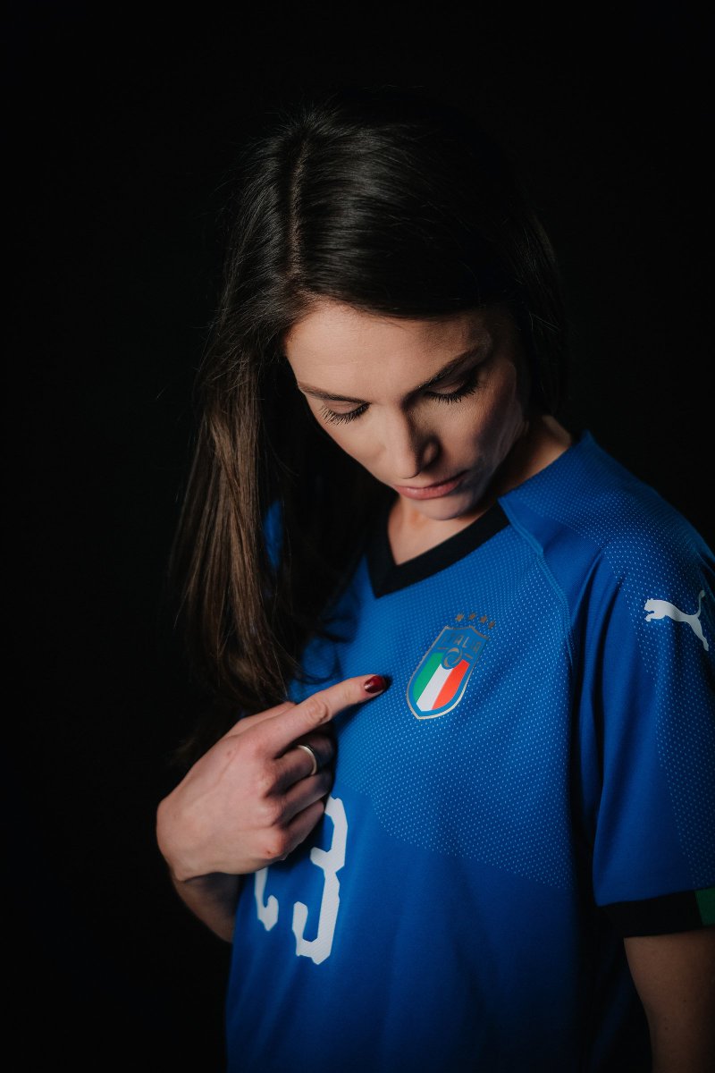 toplayercompany's tweet photo. Forza ragazze @Vivo_Azzurro! Domani inizia una nuova sfida. 🇮🇹
Siamo pronti per tifarvi durante tutta la #CyprusCup, #TopPlayer!💪💪
#WeAreTPC #TopPlayerCompany #Italia #Nazionale #Calcio https://t.co/j6punPFVHA