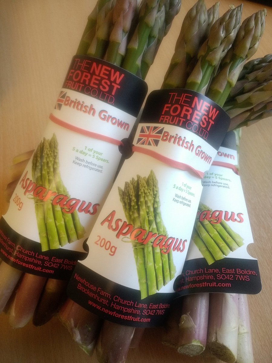 STUNNING Asparagus from the New Forest <a href="/NewForestFruit/">NewForestFruit</a> <a href="/EnjoyAsparagus/">Enjoy Asparagus</a> Only 1 box in our warehouse.