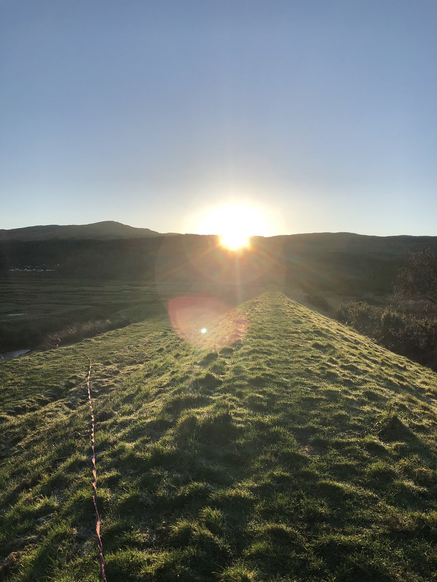 We are the hottest place in the UK today with a balmy 20 degrees #feelslikesummer #wheresmyshorts <a href="/VisitNorthWales/">Visit North Wales</a> <a href="/visitwales/">Visit Wales 🏴󠁧󠁢󠁷󠁬󠁳󠁿</a> <a href="/visitsnowdonia/">Snowdonia National Park</a>