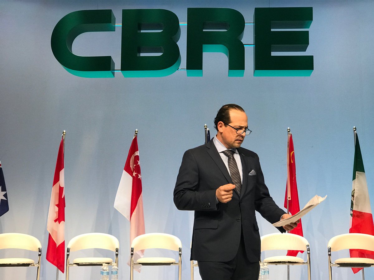 Warming up to take down my good friend <a href="/RichardJBarkham/">Richard Barkham</a>, in the “great debate” in front of 400 of our clients and colleagues at the 20th annual <a href="/cbrecapitalmkts/">CBRE Capital Markets</a> Investor Symposium! I’m fully caffeinated and have several secret zingers, so Richard better be ready to rumble!