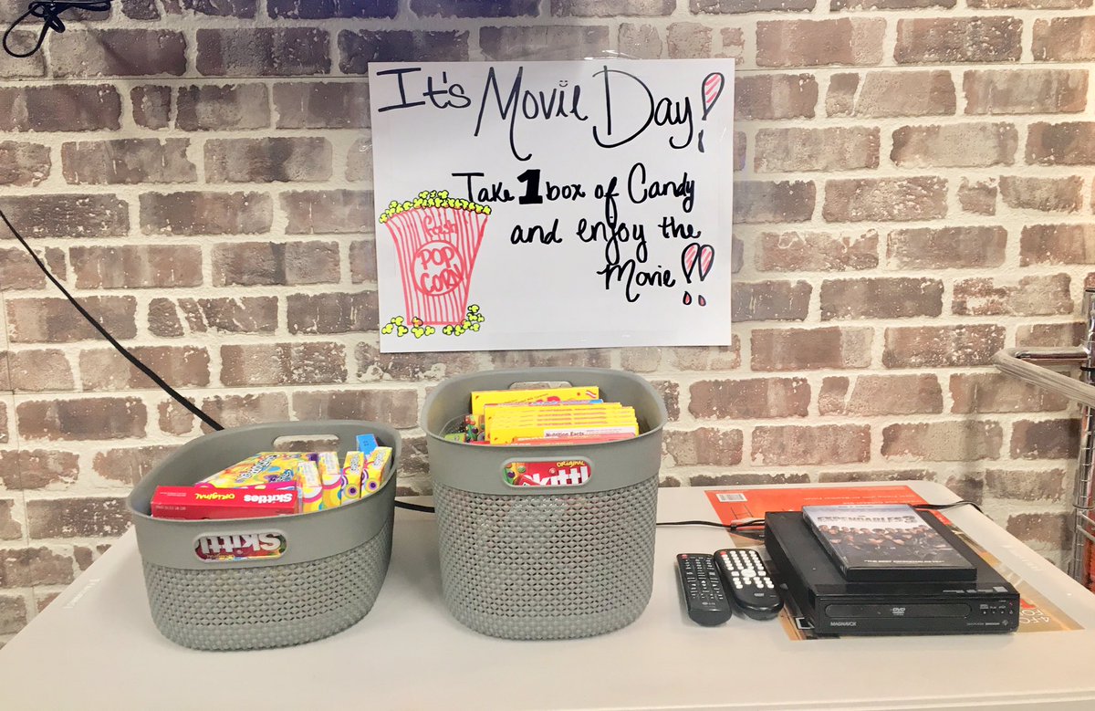 TekishaSmith's tweet photo. It’s Movie Day! 🎉🍿 @setser_scott @tori_bronson @shane_home @patriciaberrio8 @voa0529 @HomeDepotD151 @thd0529 https://t.co/H9rNhMFrA5
