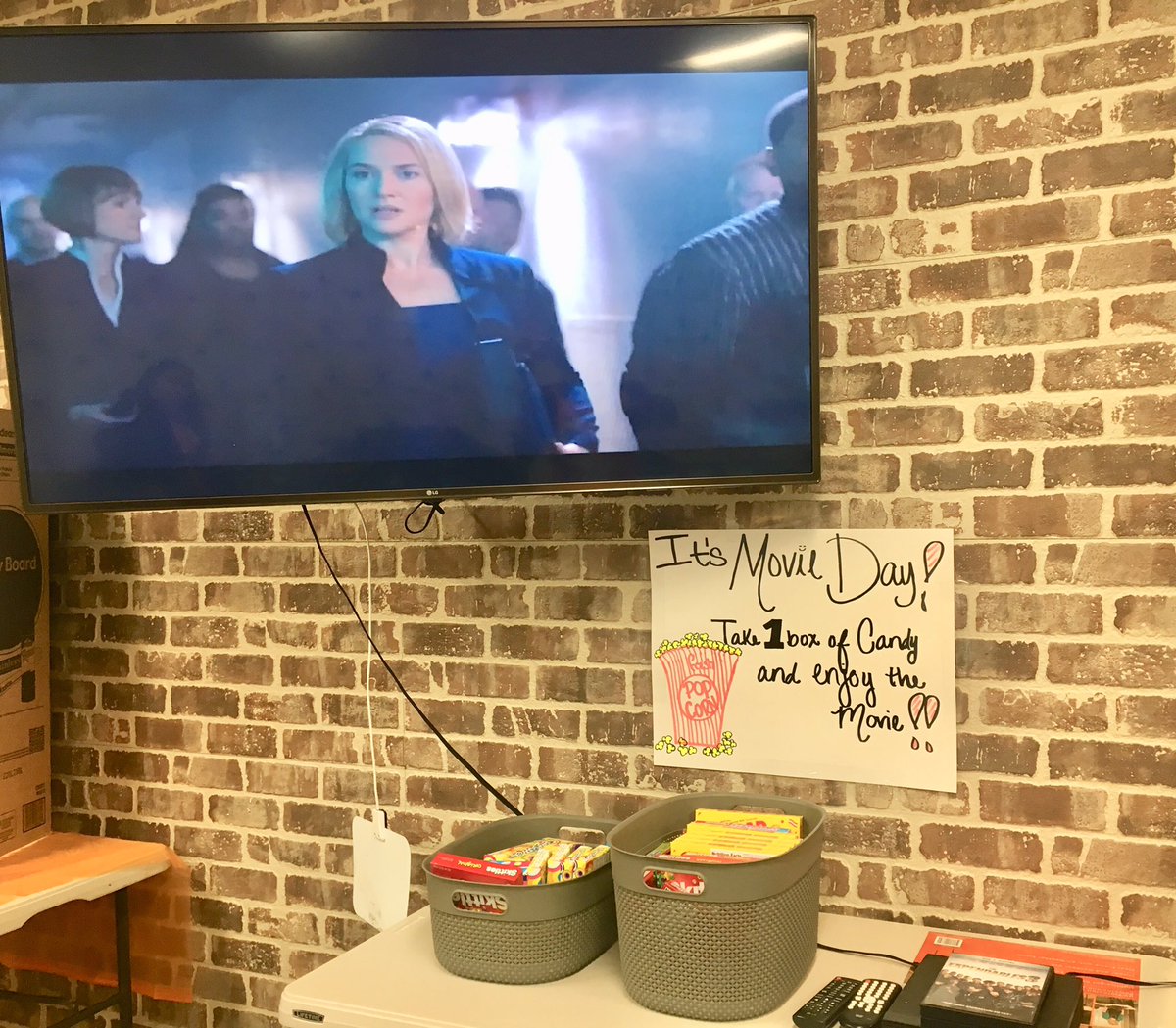 TekishaSmith's tweet photo. It’s Movie Day! 🎉🍿 @setser_scott @tori_bronson @shane_home @patriciaberrio8 @voa0529 @HomeDepotD151 @thd0529 https://t.co/H9rNhMFrA5