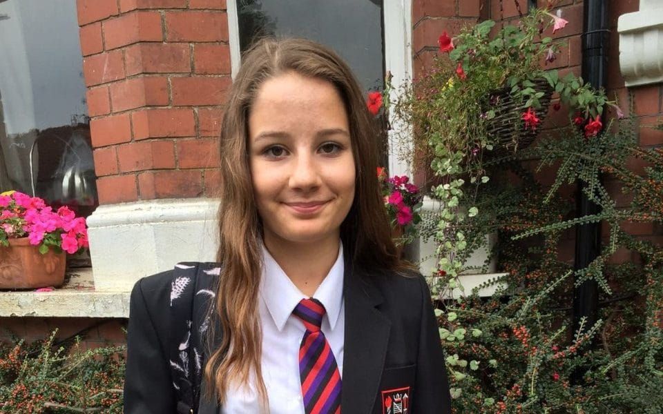 Social media can be such a curse. buff.ly/2tEyPQF Is it worth it? 
One in four teenage suicides involves the internet, official inquiry finds
