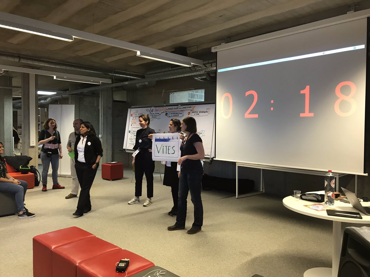 HackApprendre's tweet photo. Participez au programme VITES! Un vendredi après-midi au service de la société via des actions citoyennes partagées avec la communauté internationale UCLouvain! #HackApprendre https://t.co/lbGQtr0KVB