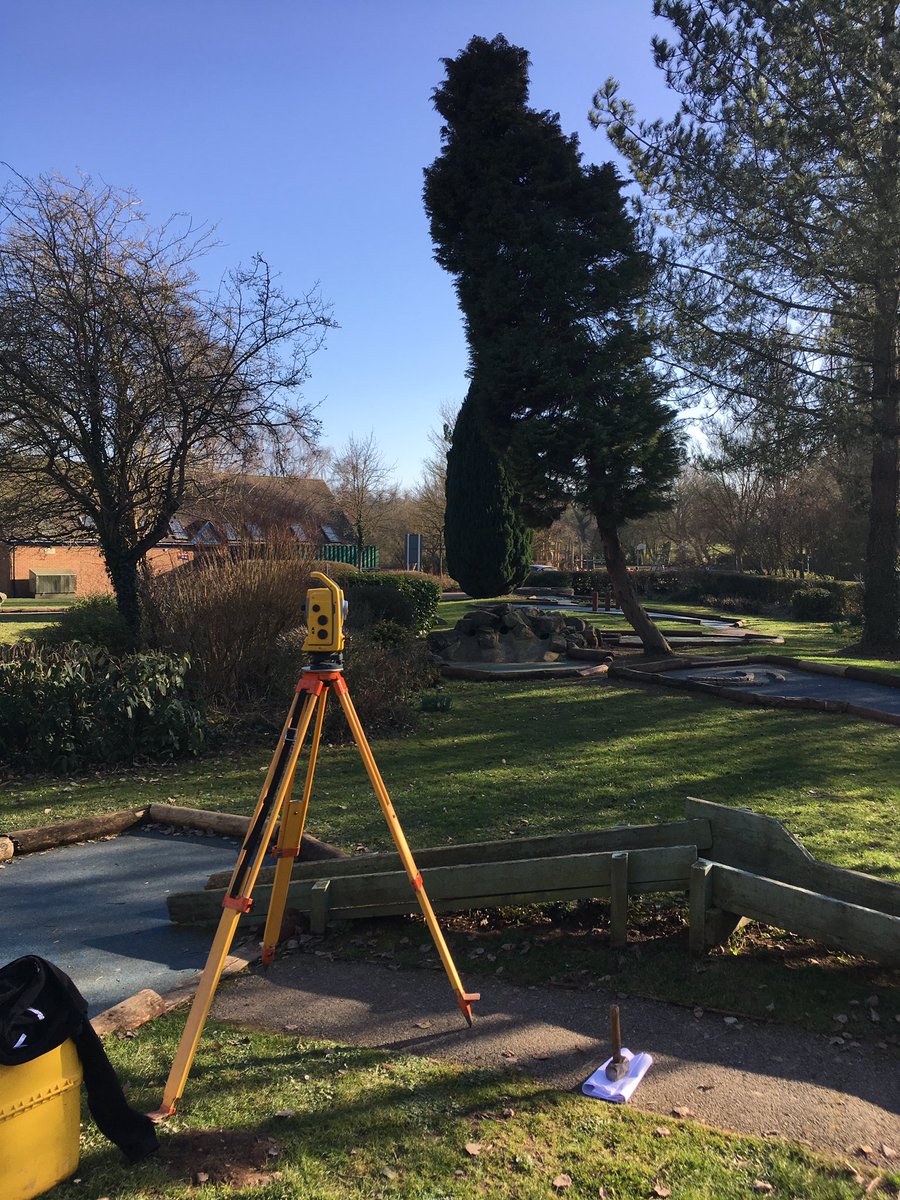 SurvSol_SW's tweet photo. Surveying a crazy golf course in the sun! #trimble #blueskies https://t.co/RWblqguhVU