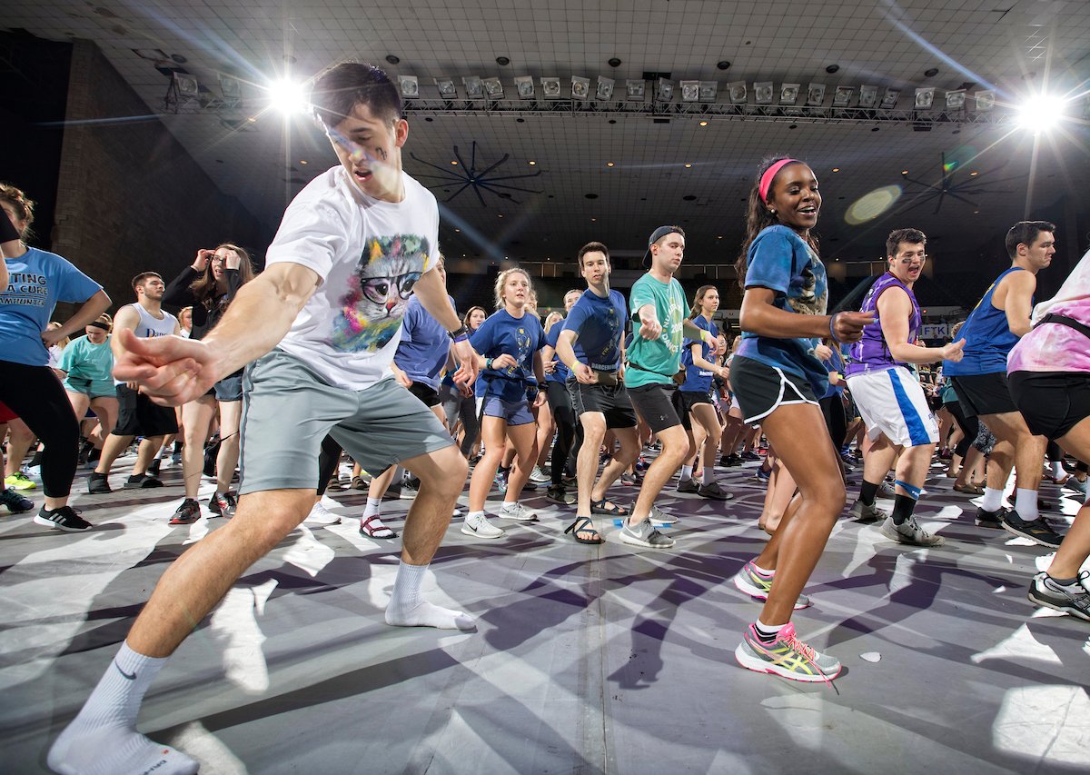 universityofky's tweet photo. No sitting. No sleeping. Just dancing. (The) marathon is coming! 🕺 #DB19 

🔗: https://t.co/NuxwyTPOtW https://t.co/l2XtwPUeGV