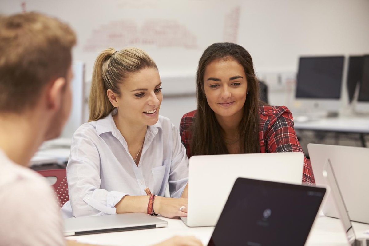 OracleAcademy's tweet image. #TechTuesday! Educators @ #SIGCSE – visit @OracleAcademy booth 326! Plus, attend two sessions March 1 w/@aderbenwick @ACM Retention Committee’s panel on report on women and underrepresented #undergraduates in #computing, and SIGCSE@50 session on broadening #compsci participation.