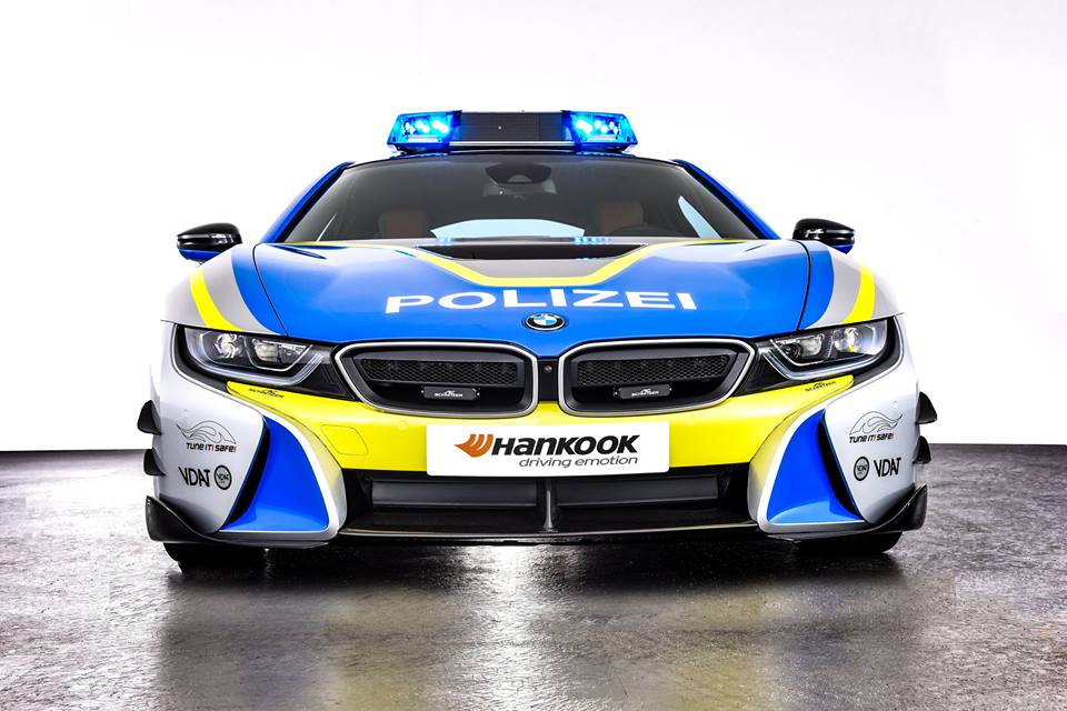 TUNE_IT_SAFE's tweet photo. TUNE IT! SAFE! on Tour: Vom 28. Februar bis 3. März könnt ihr den BMW i8 by AC Schnitzer live auf der Motorradmesse in Dortmund erleben. Ihr findet uns am Stand Nr. 652 vom Polizeipräsidium Dortmund in Halle 6. Kommt vorbei! #TISonTour #tuneitsafe https://t.co/dsauPYiZGT