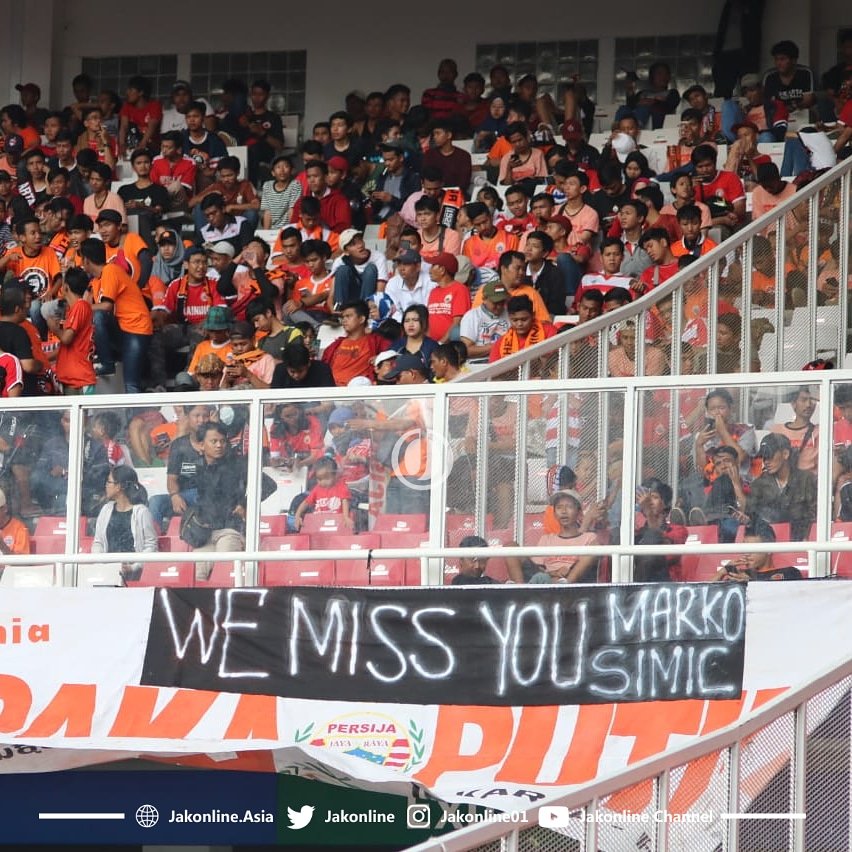 JakOnline's tweet photo. Terlepas dari masalah yang dihadapi Marko Simic saat ini. Setidaknya ketika pemain asal Kroasia ini absen memperkuat Persija, masih terlihat "lubang" di lini depan Macan Kemayoran dan masih belum bisa tertutupi hingga saat ini. #UpdateJO https://t.co/zfe7uk2zZq