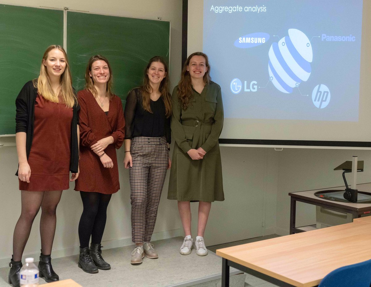 dirkvandenpoel's tweet image. Today, we saw many interesting presentations by @UGentDA (Business Engineering/#DataAnalytics) and @mma_crm students of the #smwa2019 class taught by @MatthBogaert  dataanalytics.ugent.be #orms