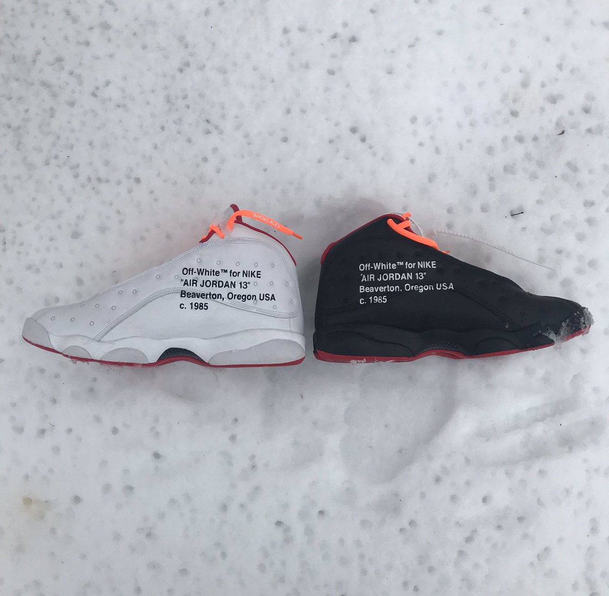 worktoon's tweet photo. Custom off-white 13s for my homie #workthecustom #worksWorkshop #Art #CustomKicks #customizerdepot #angeluspaint #angelusdirect🎨 #jacquardproducts https://t.co/nXTHVGwTGz