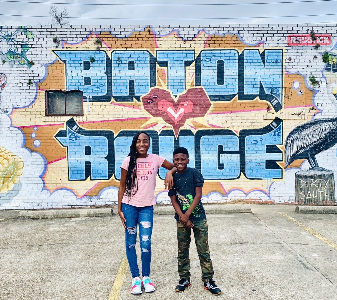 ownyourfancy's tweet photo. Still thinking about the awesome weekend we had in @visitbatonrouge 😀Mardi Gras parades, good eats, beautiful views and tons of exploration.. #partnership #familytravel #travelblogger https://t.co/gdu2bkK7zK
