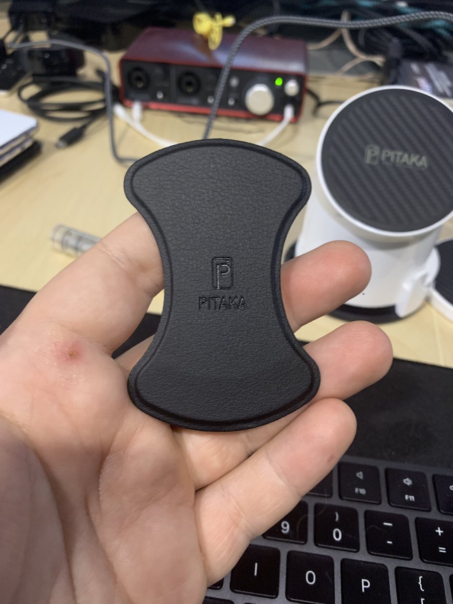 John011235's tweet photo. #MagDock arrived from @PitakaGallery expect a full video soon. Still waiting on #MagDockPro https://t.co/tdbG6ANxme