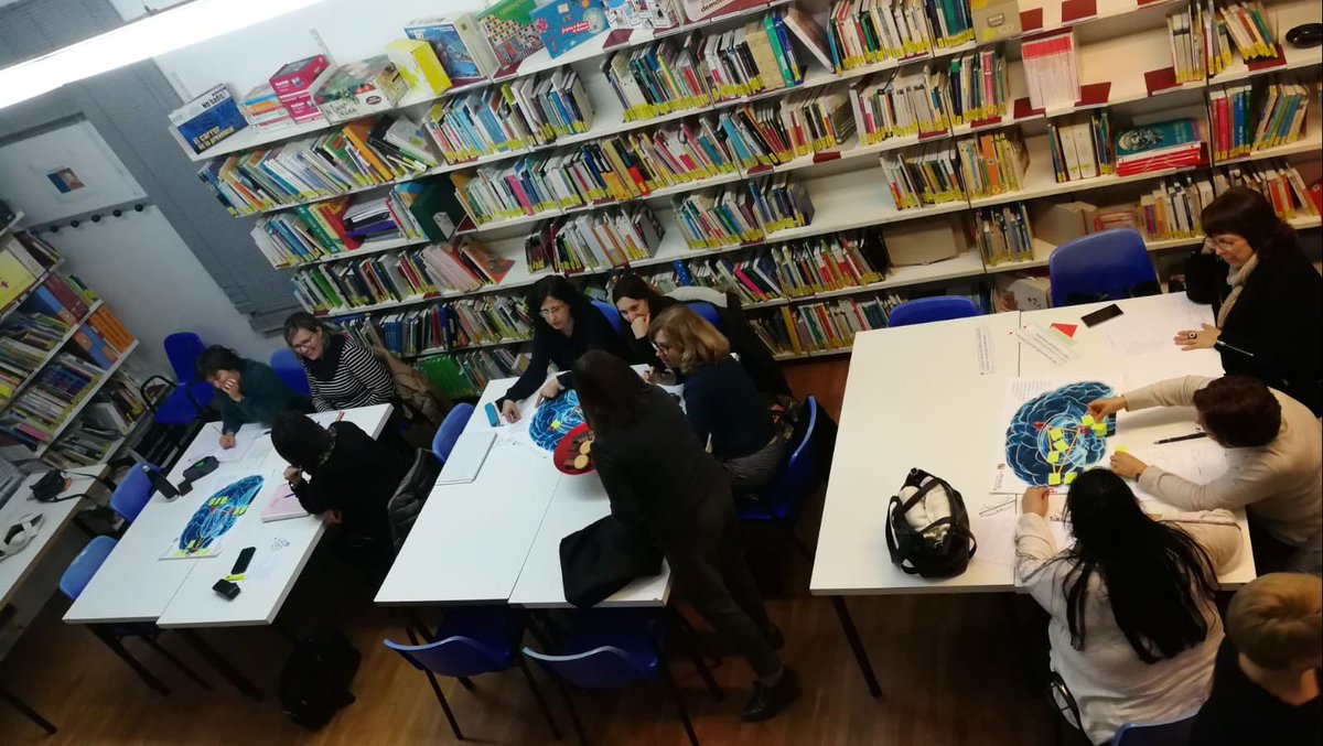 modelSCAP's tweet image. La #neurociència en diàleg amb la #pedagogia amb l&apos;eina @modelSCAP amb criteris i indicadors que acompanya els #EquipsDocents en els canvis planificats #TransformacióEducativa #innovació  #ÈxitEducatiu @jferrermiquel @NewsNeus