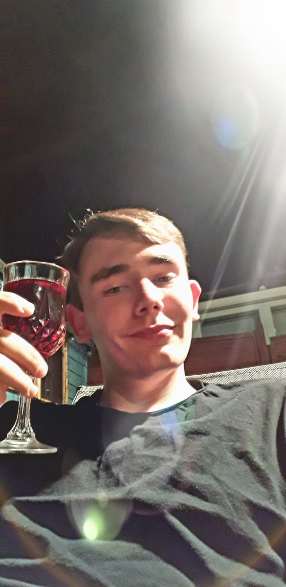 JoshJoshieg98's tweet image. After a day of #ScriptEditing and working on my #Auditon for next week, i am now enjoying a nice glass of wine. I love life. #ActorsLife #Writer #Director #Film #Auditon #Teacher