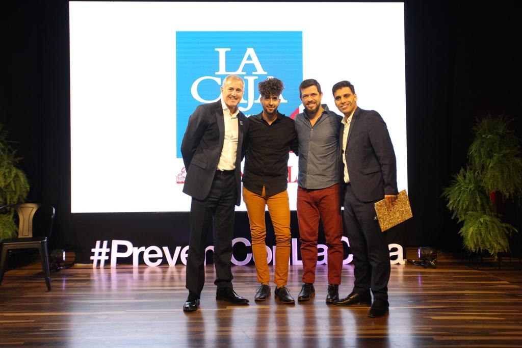 seguroslacaja's tweet photo. Felices de compartir este día con todas las personas que nos apoyaron en este proyecto de prevención para mejorar las condiciones de los conductores al volante. #PreveníConLaCaja #PreveníEnLaRuta https://t.co/rcbLgpHziy