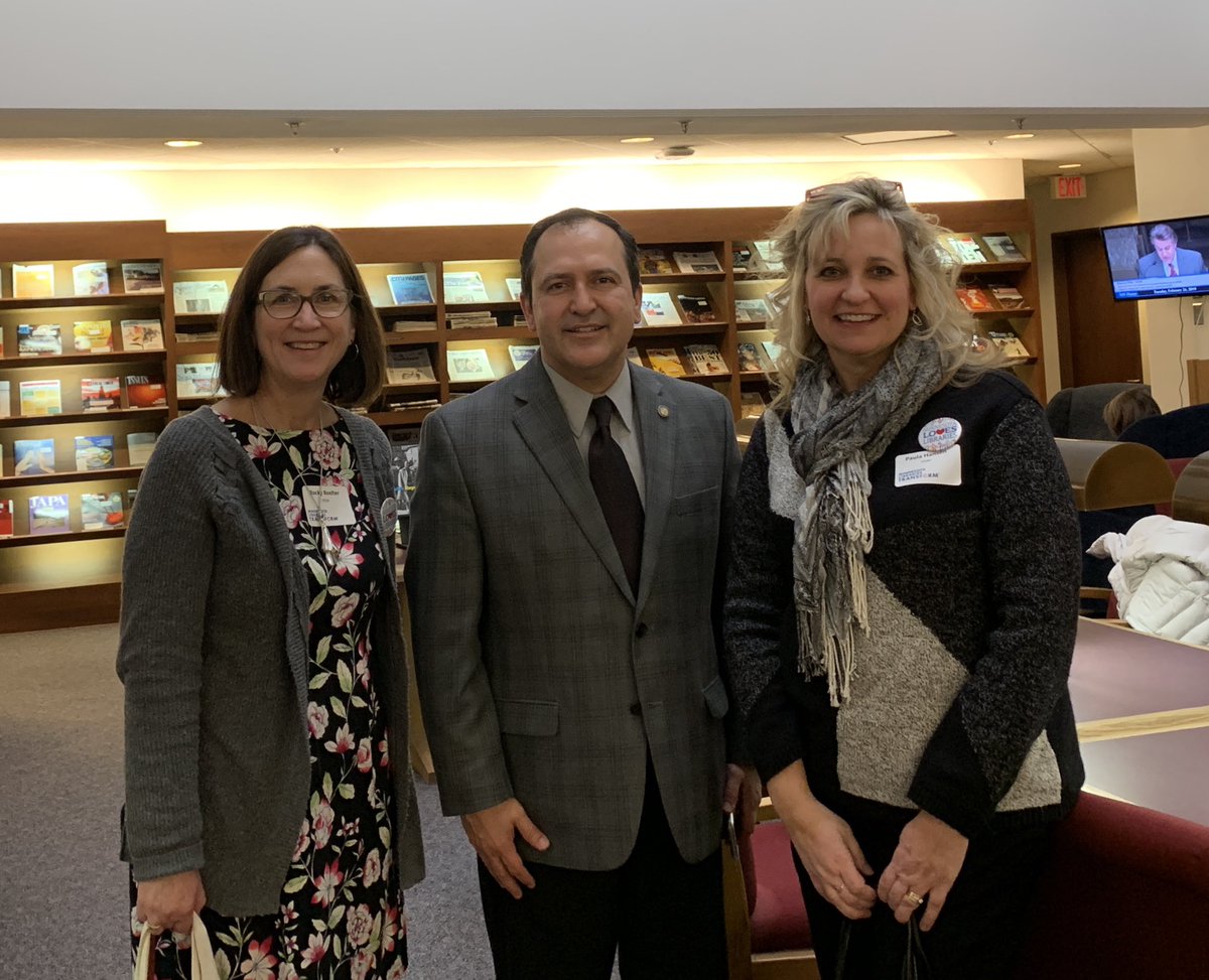 pjhansen3's tweet image. We were fortunate to meet with representative Jon Koznick to talk about the importance of libraries #mnlibleg19 #Mnitem #MNLibrariesTransform @Jonkoznick @RockyBoelter