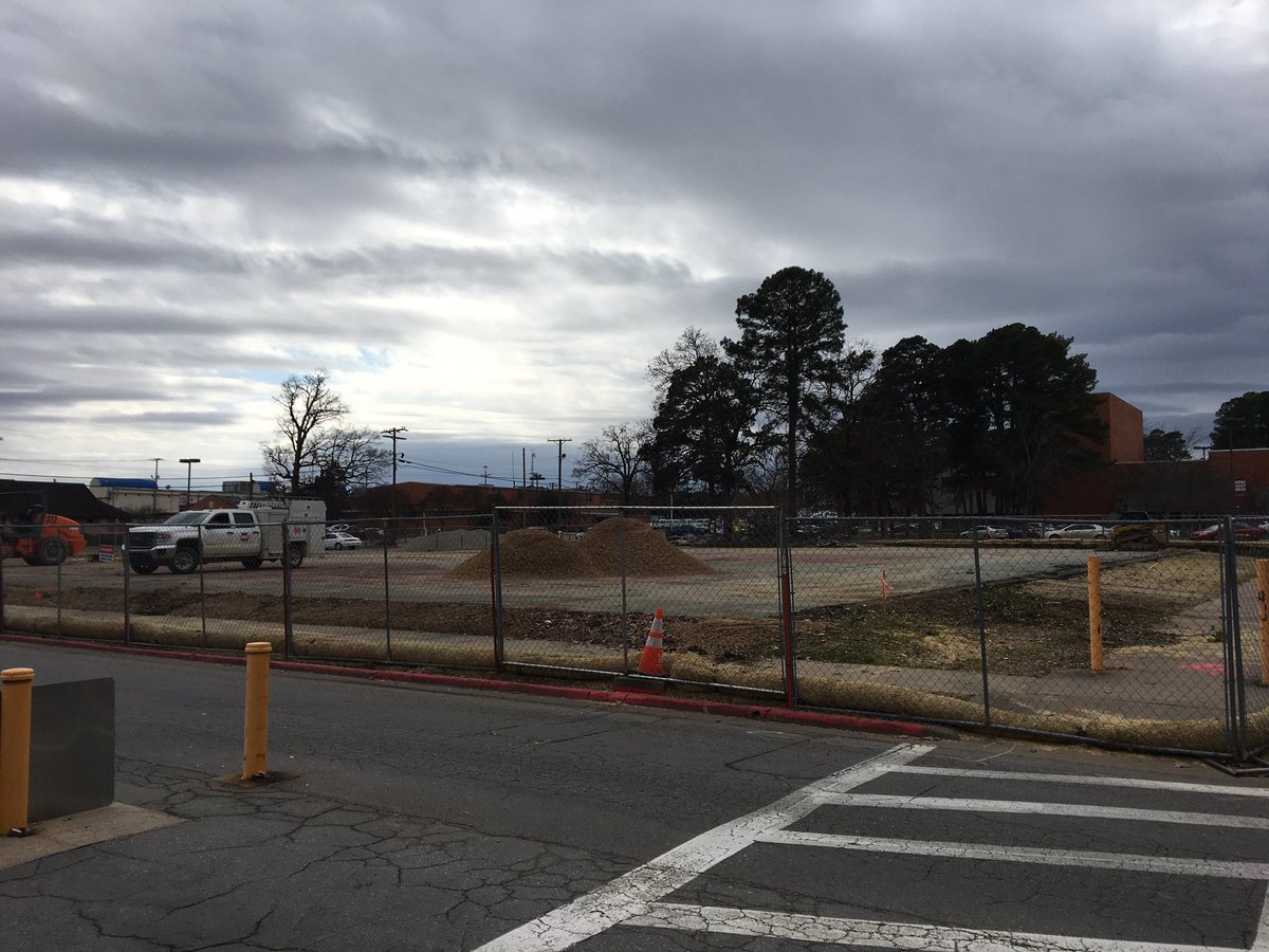 LittleRockWRES's tweet image. It’s happening.....

Construction has officially begun on the state of the art Hatcher Wrestling Facility. 

Stay tuned for updates throughout the building of Arkansas’ Division I 🤼‍♂️ program.  #LittleRocksTeam
