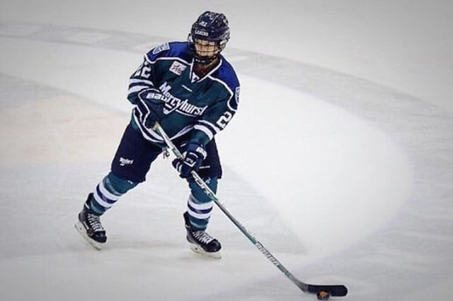 HurstWHockey's tweet photo. “My favourite memory at Mercyhurst was winning the CHA’s and having my first ever laker breakfast.” - #22 Nicole Collier ☘️🏒 https://t.co/Yl2ZyZy91Q