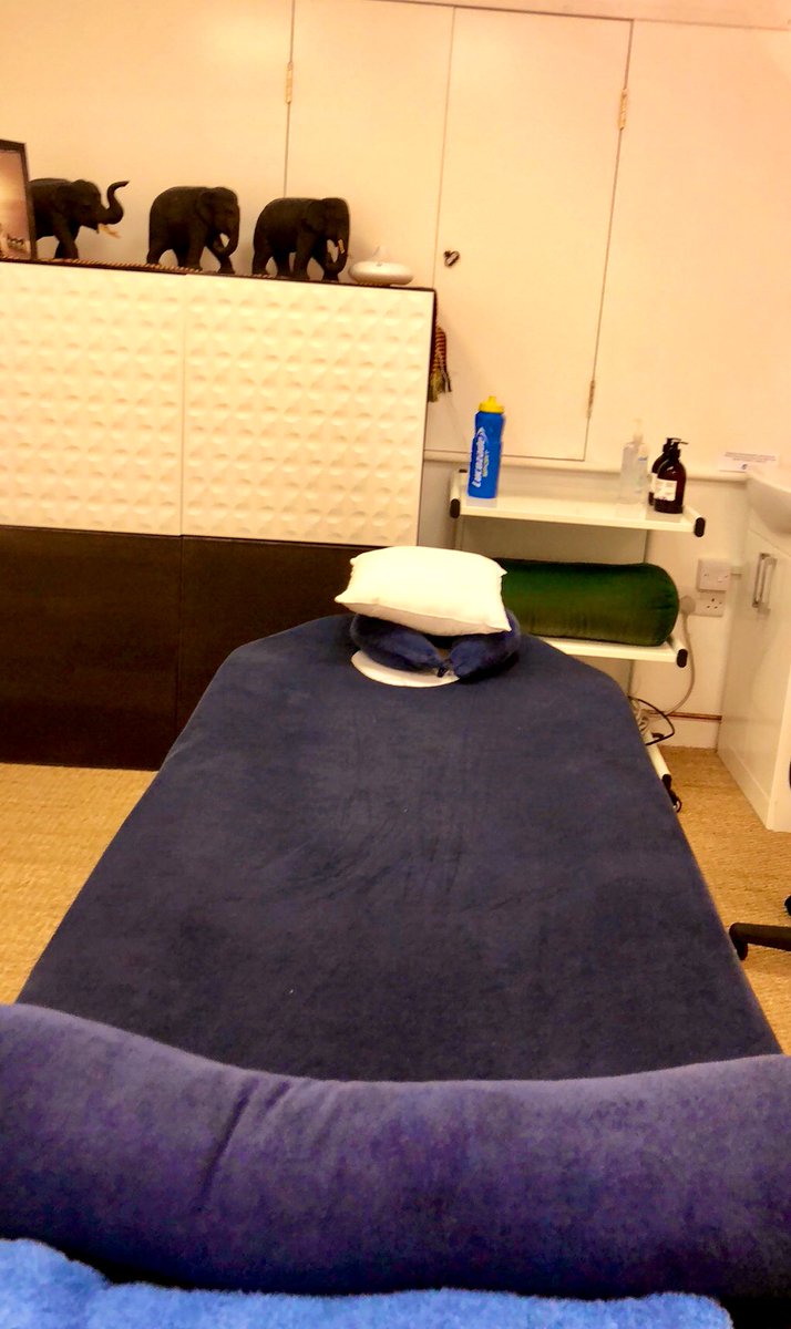 KnightswoodMas1's tweet photo. In between clients, I thought I’d share the changes to the room @YogaHereford
If you’ve not been for a while, book in via DM and check it out 👐😊
#Massage #PosturalCorrection #HerefordHour https://t.co/lF8wGTC9Yb