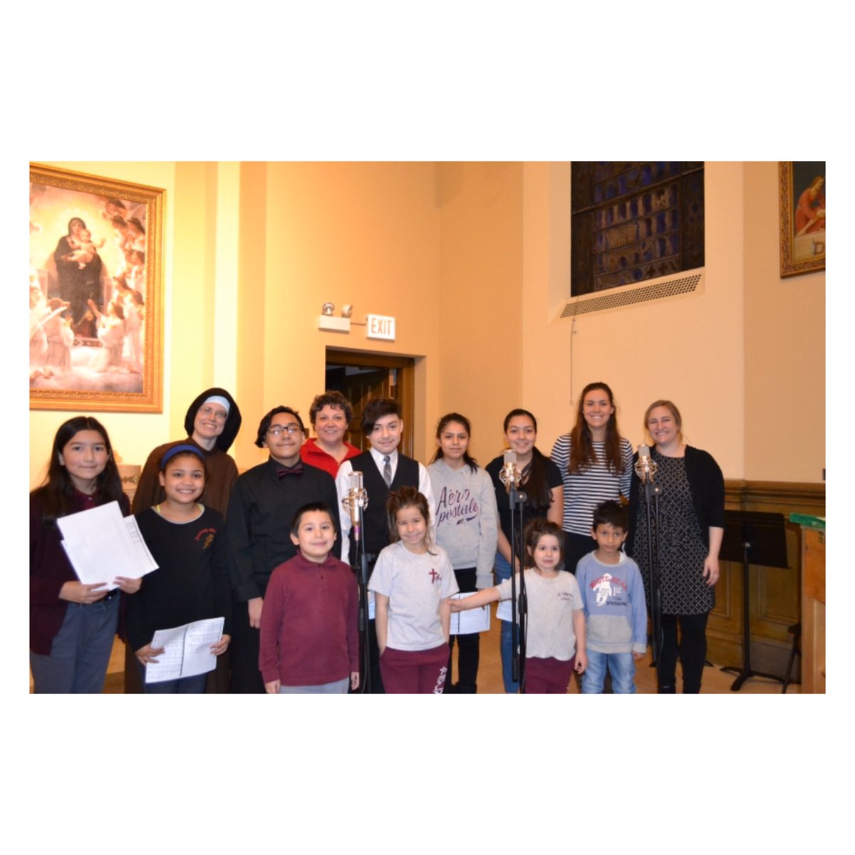StSylvesterCS's tweet photo. Thank you to those who attended last week’s prayer service and dinner at Our Lady of the Angels with Sr. Stephanie and Ms. Fox. For those who don't know Sr. Stephanie’s And @OLAMission help the poor who call West Humboldt Park and the surrounding area home. https://t.co/5GtB670RYB