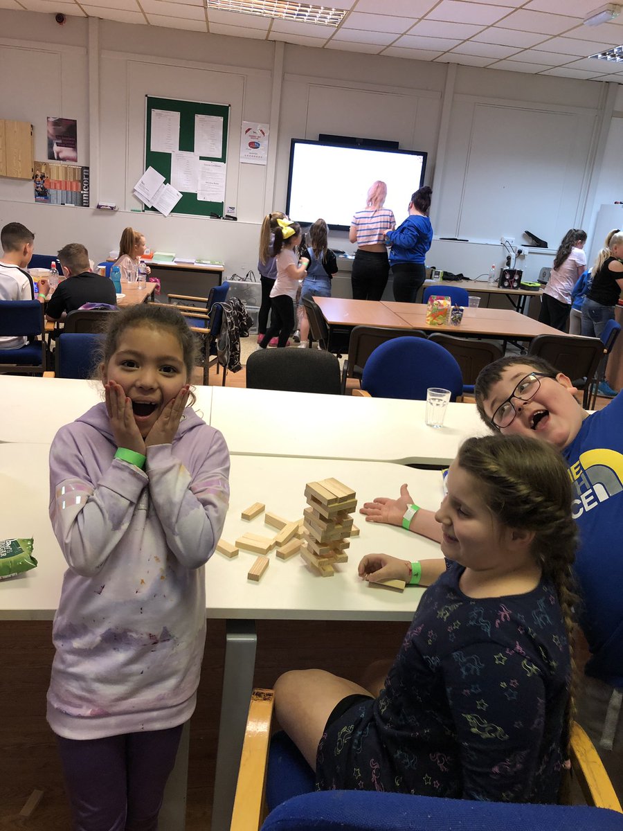 newportnorthhub's tweet photo. What a successful day at Fit and Fed today, it supports the community in so many ways and keeps children active during the school holidays.🙌🤸🏽‍♂️🍌 @WelshGovernment  @nlsportsdev  @janetcleverly1 @NewportCouncil @MillbrookP @FpPrimary @LindsWatkins https://t.co/5FYGc2kmVa