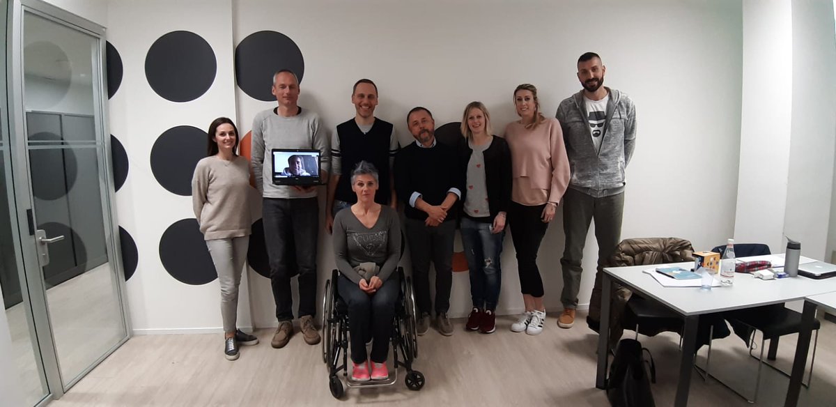 ConfAbruzzoMA's tweet photo. Il 21 Febbraio il 4° incontro di #randstadnext, il percorso di orientamento post carriera per ex atleti. I campioni tornano in aula con Randstad Next! @ConfindCHPE li sostiene come sponsor. Info: https://t.co/9YU88XbtT2
#randstadsport https://t.co/uwg5WxypKw