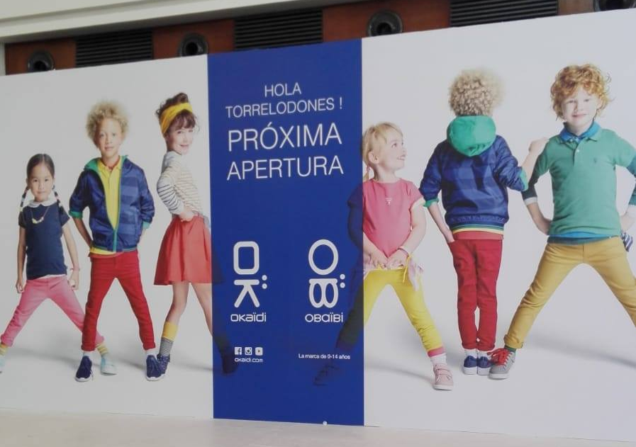 EspTorrelodones's tweet image. ¡Nuevas aperturas en nuestro centro comercial! Ubicados en Primera Planta, al lado de La Plaza y de #Ferreti. 💙🙌
Le damos la bienvenida a #OKAIDI, una marca de ropa infantil de 0 a 14 años, y a #AWLAB, una línea de zapatillas, ropa y accesorios urbanos y de deporte.
